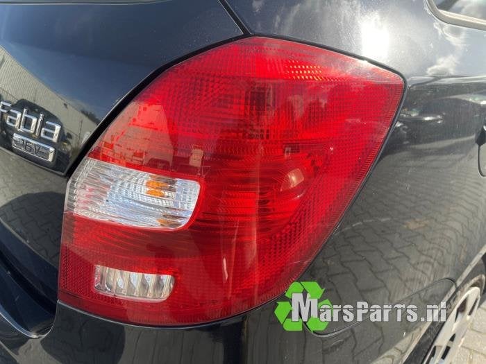 Achterlicht rechts van een Skoda Fabia, Auto-onderdelen, Gebruikt, -, -, Ophalen of Verzenden