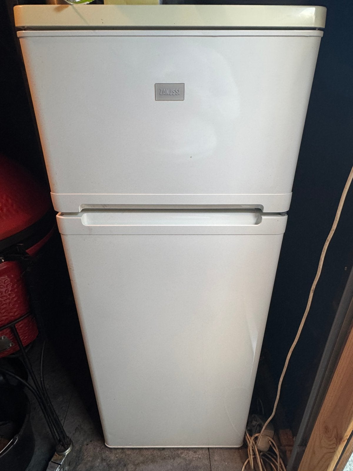 Zanussie koelkast met vriesvak 140cm hoog, Ophalen, Zo goed als nieuw, Met vriesvak