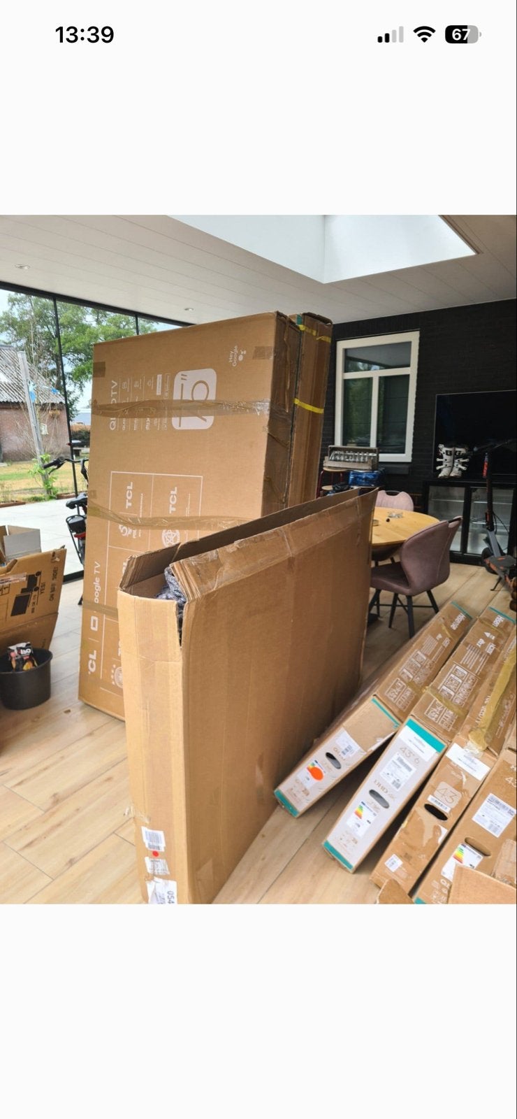 17 Televisies in Doos - Retourgoederen Partij, 50 Hz, Nieuw, 100 cm of meer, Ophalen
