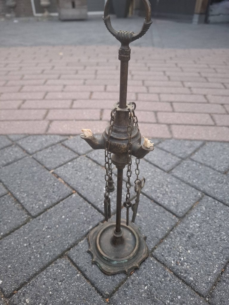 Antieke miniatuur olielamp, Ophalen
