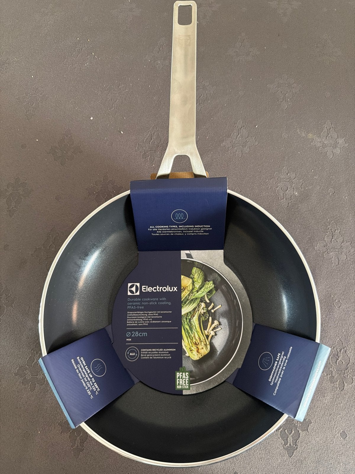 Electrolux Wokpan 28cm - PFAS-vrij & Inductie geschikt, Huis en Inrichting, Keuken | Potten en Pannen, Nieuw, Wok, Aluminium, Ophalen of Verzenden