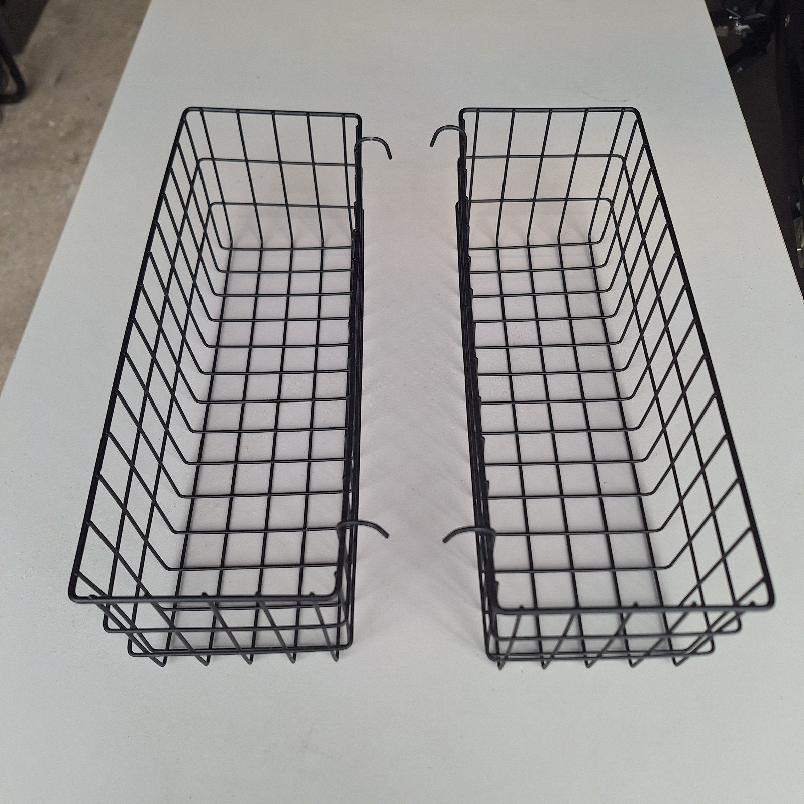 te koop twee draadmandjes, Caravans en Kamperen, Caravan accessoires, Ophalen of Verzenden, Gebruikt