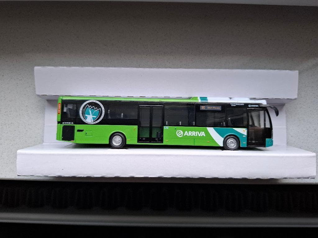 Holland Oto VDL Modelbus Arriva 8813 90 Den Haag, Hobby en Vrije tijd, Modelauto's | 1:87, Ophalen of Verzenden, Zo goed als nieuw