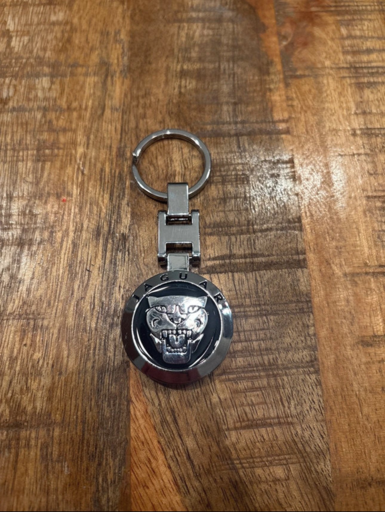 Jaguar Sleutelhanger Growler Logo Metaal Zwart/Zilver, Verzamelen, Sleutelhangers, Ophalen of Verzenden, Zo goed als nieuw, Merk