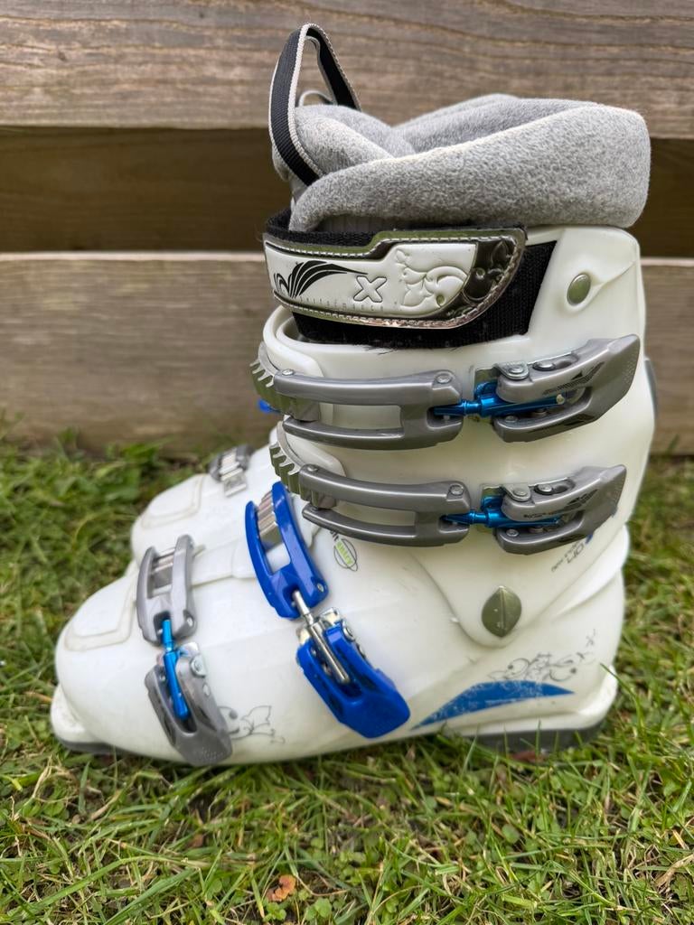 Skischoenen dames, Sport en Fitness, Skiën en Langlaufen, Overige merken, 160 tot 180 cm, Schoenen, Ophalen of Verzenden