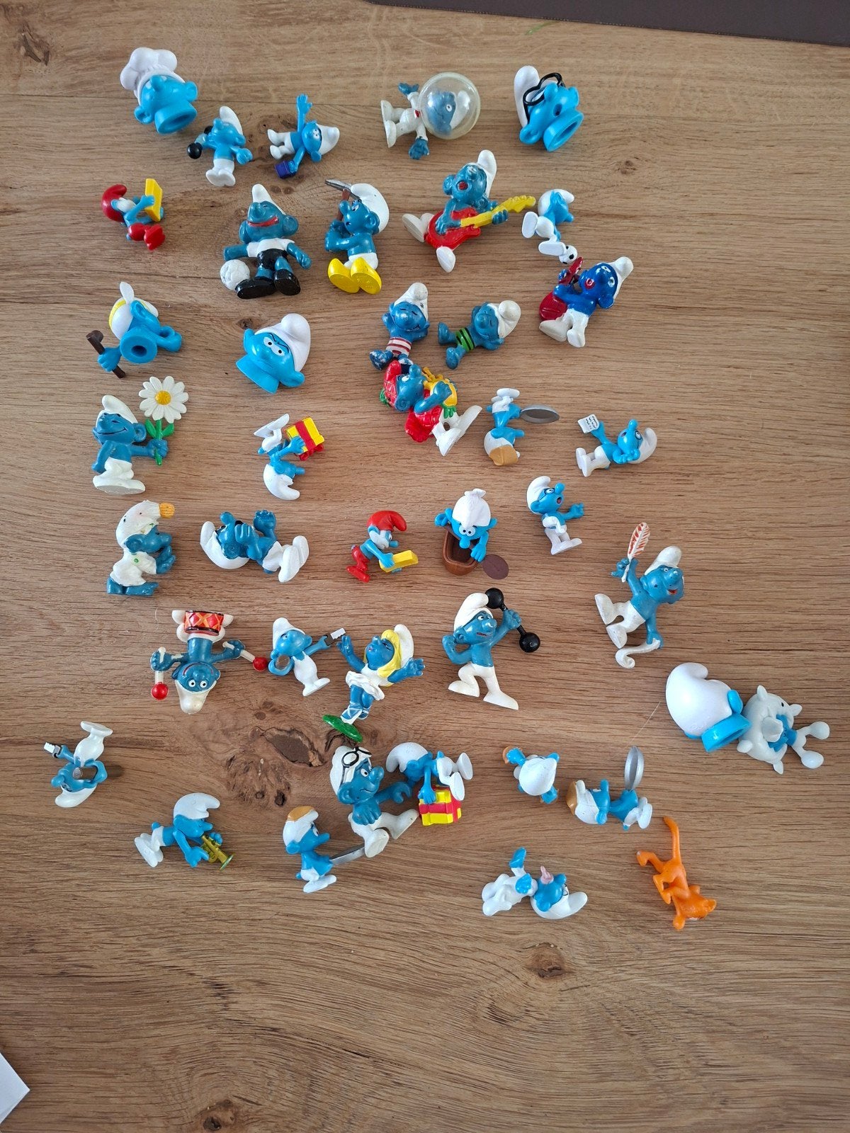 40 smurfen, Verzamelen, Smurfen, Ophalen, Gebruikt, Verschillende Smurfen, Poppetje, Figuurtje of Knuffel