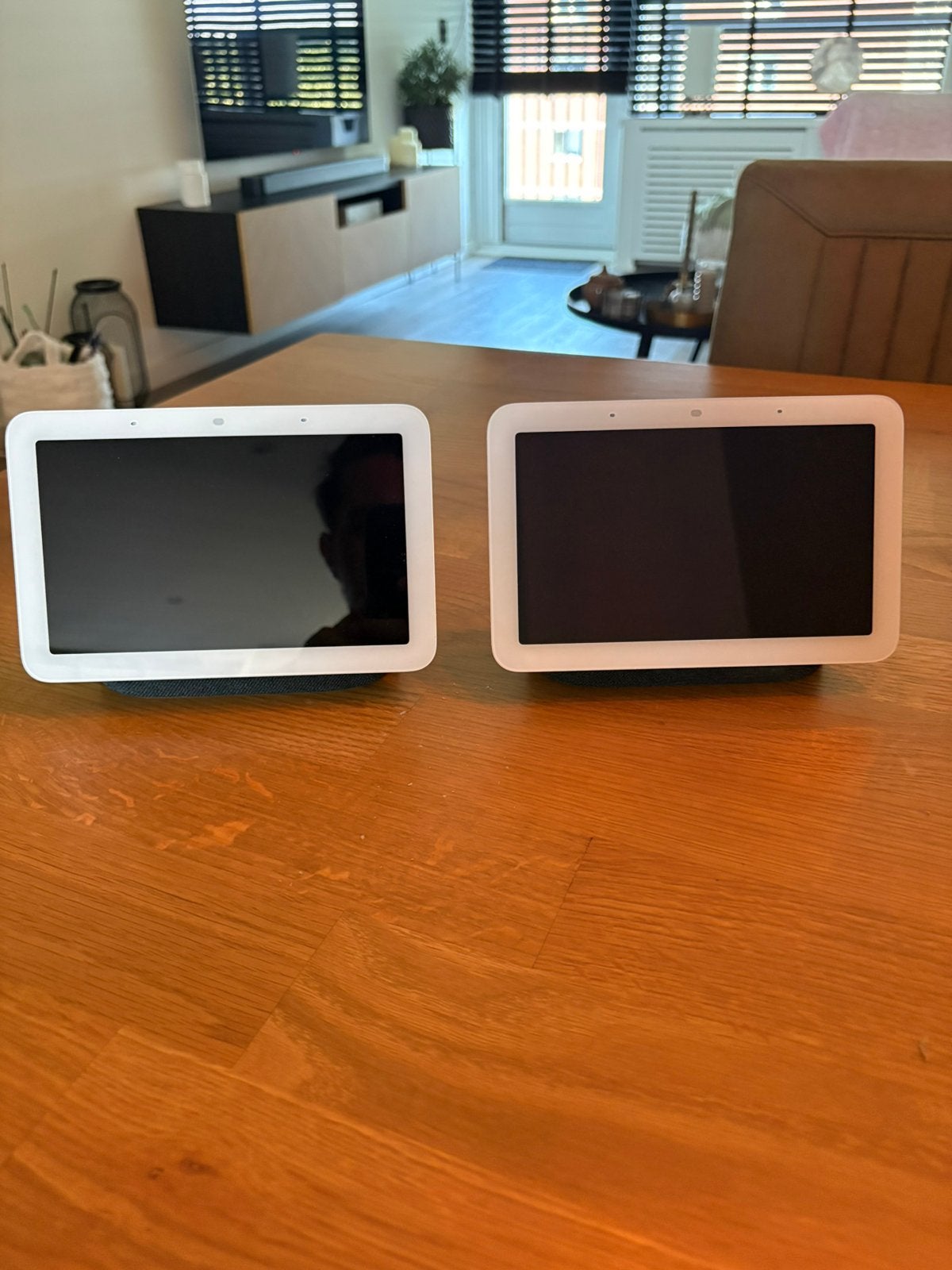2 x Google Nest Hub 2e Generatie - Charcoal, Zo goed als nieuw, 16 GB, Wi-Fi, Ophalen