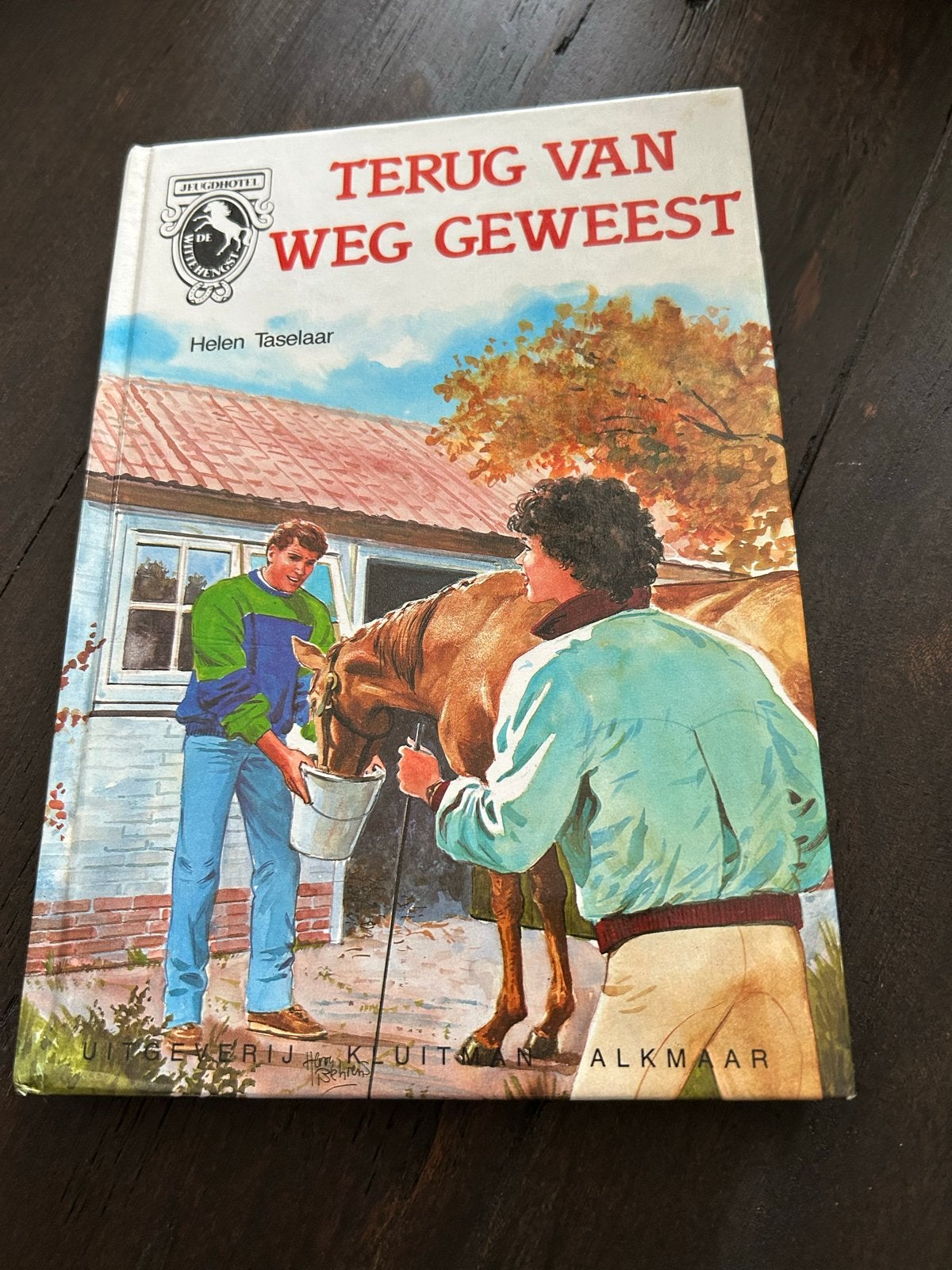 Terug van Weg Geweest - Helen Taselaar (Jeugdhotel), Ophalen of Verzenden, Gelezen, Fictie