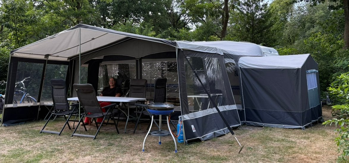 Hobby 500 KMFE Easy de Luxe 2004 gezinscaravan met stapelbed, Caravans en Kamperen, Kachel, Hobby, Treinzit, Particulier