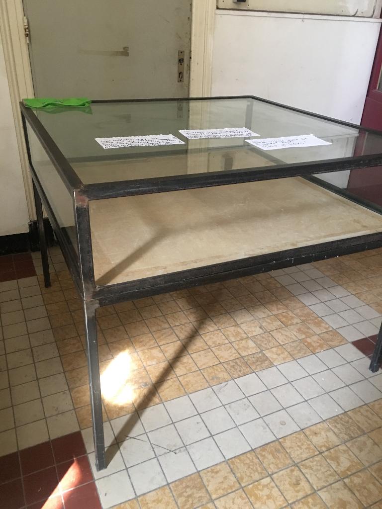 Gratis Op te halen Museale vitrinekast, Ophalen, 100 tot 150 cm, 75 cm of meer, Minder dan 100 cm