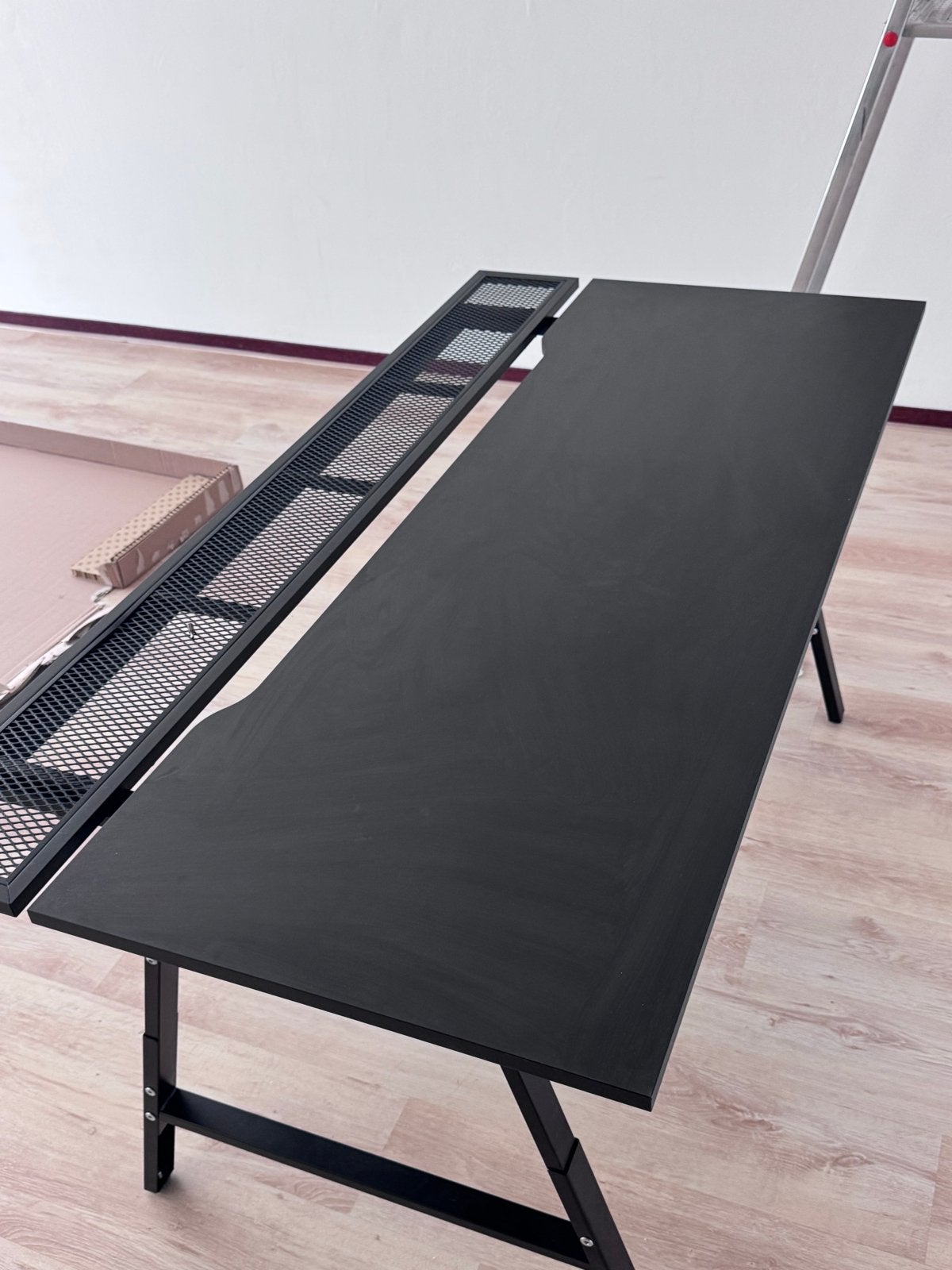 Gaming Desk - Zwart Bureau, Huis en Inrichting, Bureaus, Ophalen, Zwart, 160 cm, Kabelgoot