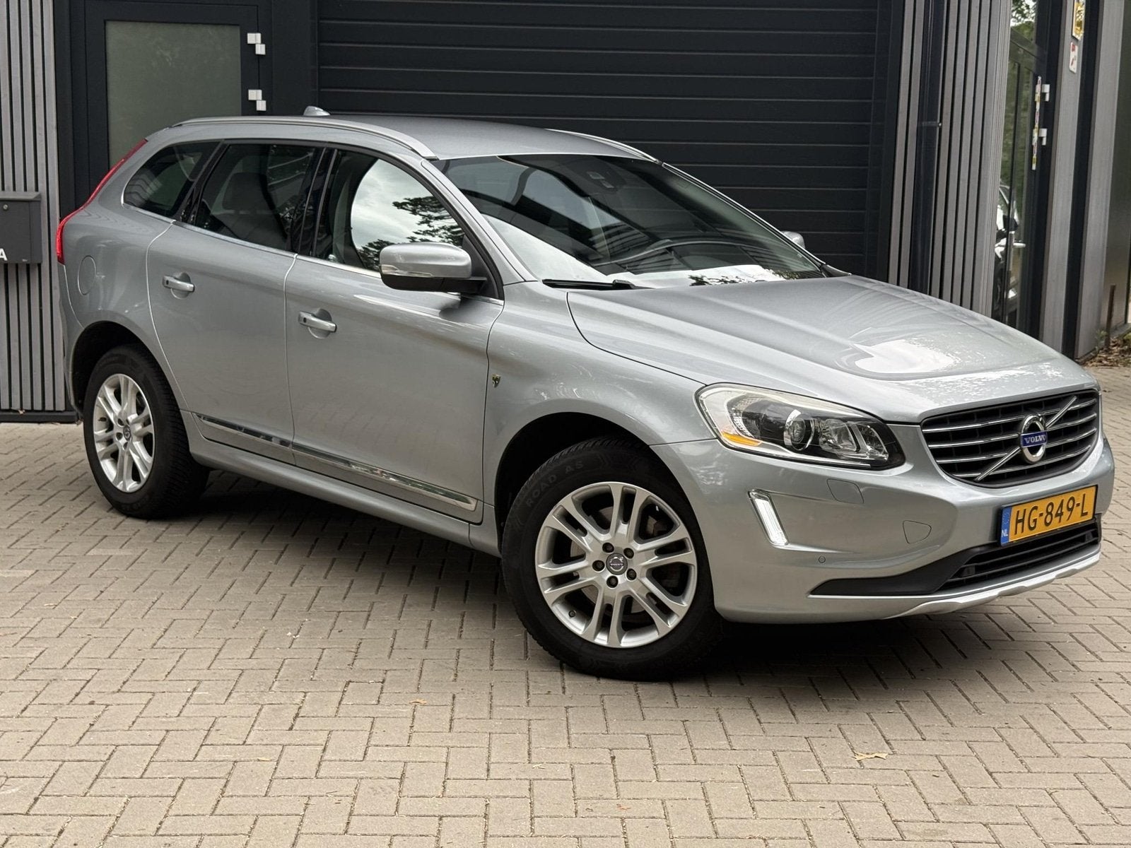 Volvo XC60 2.0 T5 FWD Summum (bj 2014, automaat), Auto's, 15 km/l, Gebruikt, Euro 6, 4 cilinders