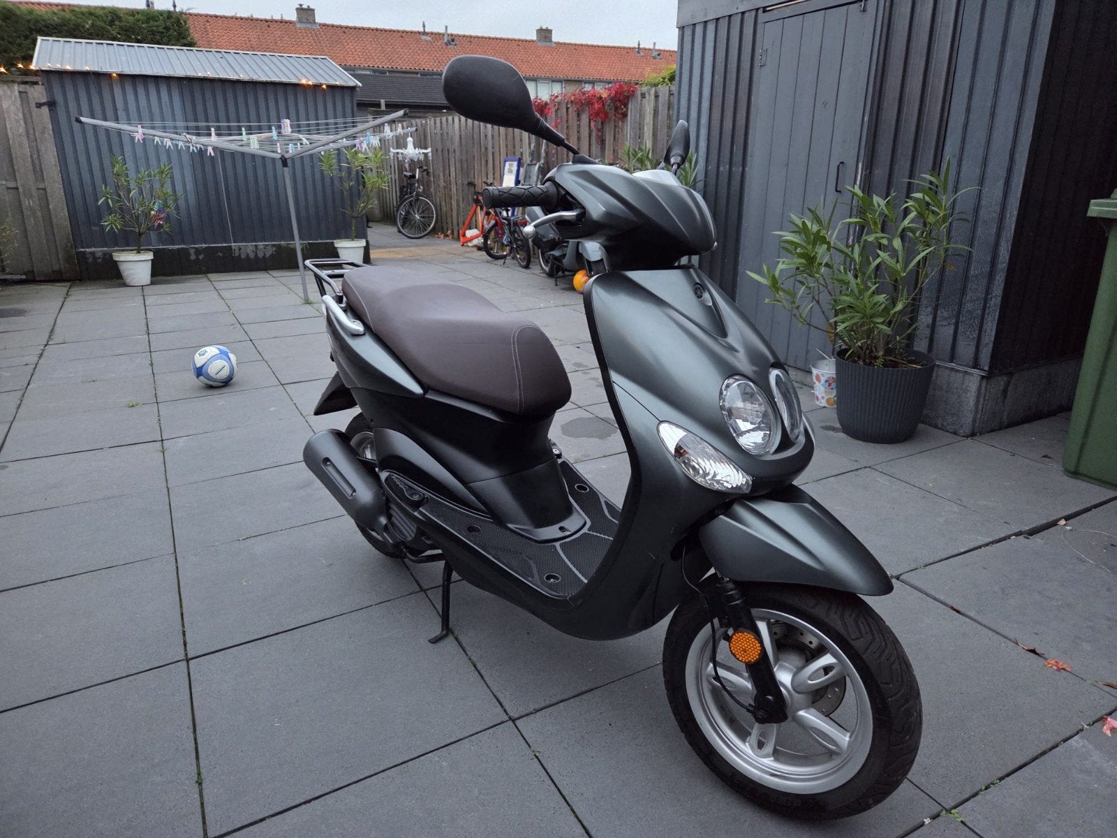 Yamaha Neos geel kenteken, Fietsen en Brommers, Ophalen of Verzenden, Zo goed als nieuw, Benzine