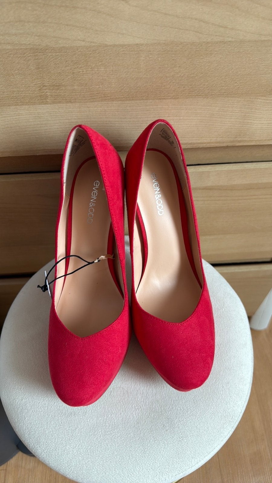 Leuke rode pumps Maat 37 nieuw Even&ODD, Kleding | Dames, Schoenen, Ophalen of Verzenden, Nieuw, Rood