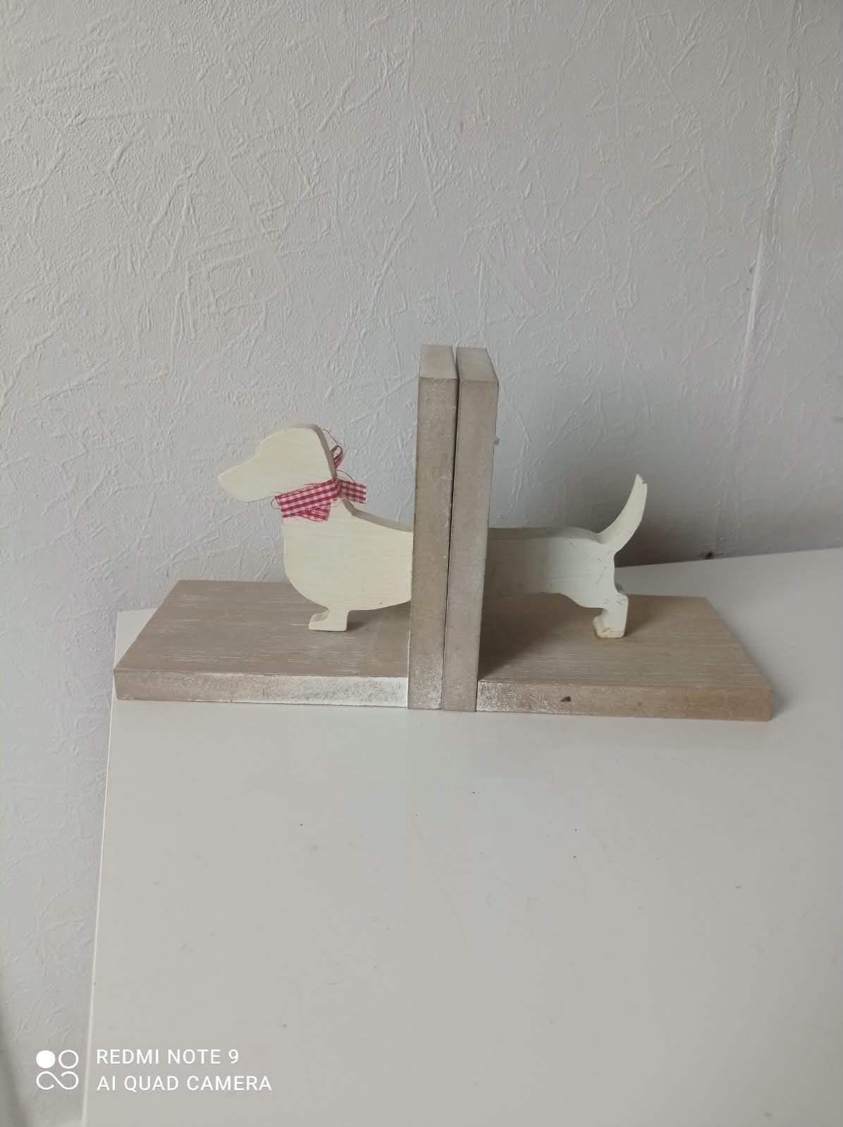 Leuke houten boekensteunen in de vorm van een hondje, Huis en Inrichting, Ophalen of Verzenden, Zo goed als nieuw, Meerkleurig
