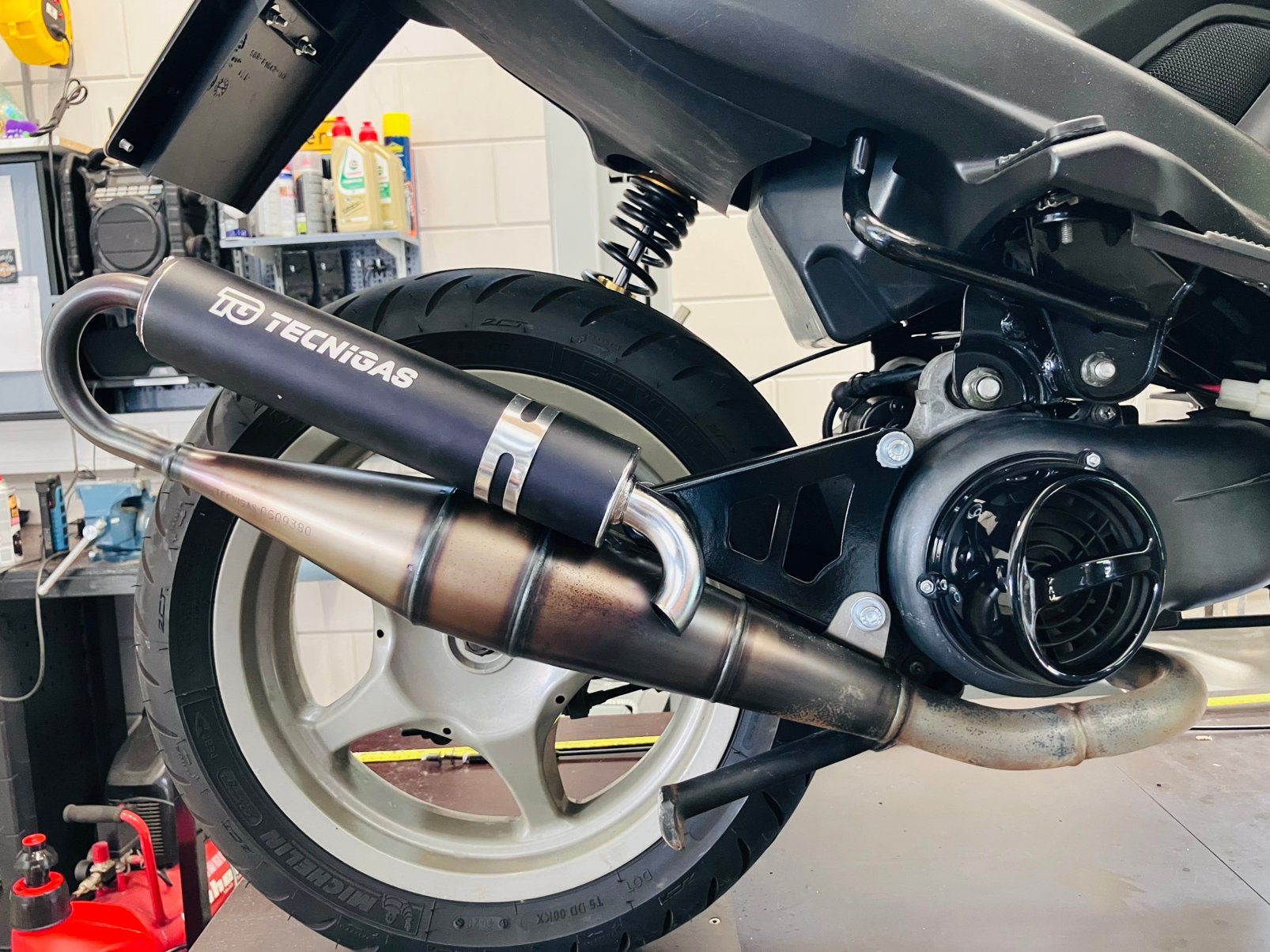 Yamaha Aerox YQ100 Tecnigas terugloop uitlaat, Ophalen, Zo goed als nieuw, Uitlaat, Yamaha