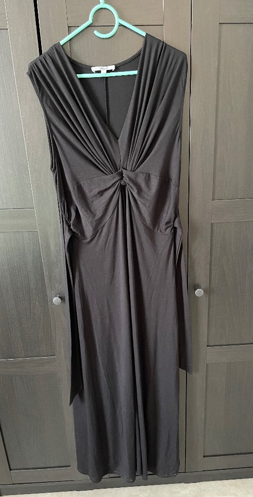 Leuke zwarte jurk 38-40 voor 7,50, Kleding | Dames, Maat 38/40 (M), Verzenden, Zwart, Zo goed als nieuw