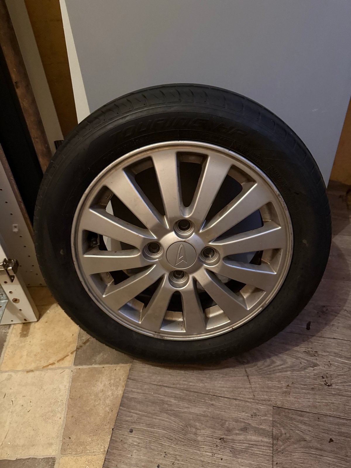 4 originele Daihatsu Cuore lichtmetalen velgen met banden, 14 inch, Gebruikt, 175 mm, Banden en Velgen