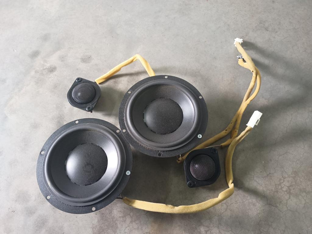 Dynaudio set volvo c70 cabrio, Ophalen of Verzenden, Zo goed als nieuw