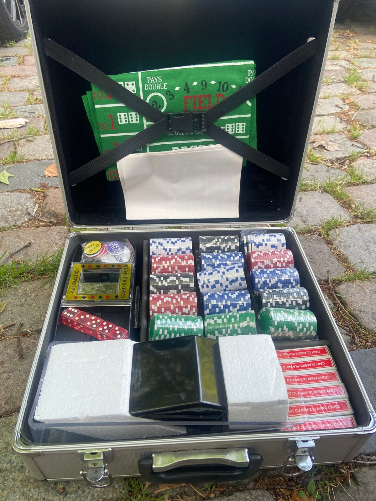 Nieuwe pokerset in aluminium koffer fiches, kaarten etc, Ophalen, Zo goed als nieuw