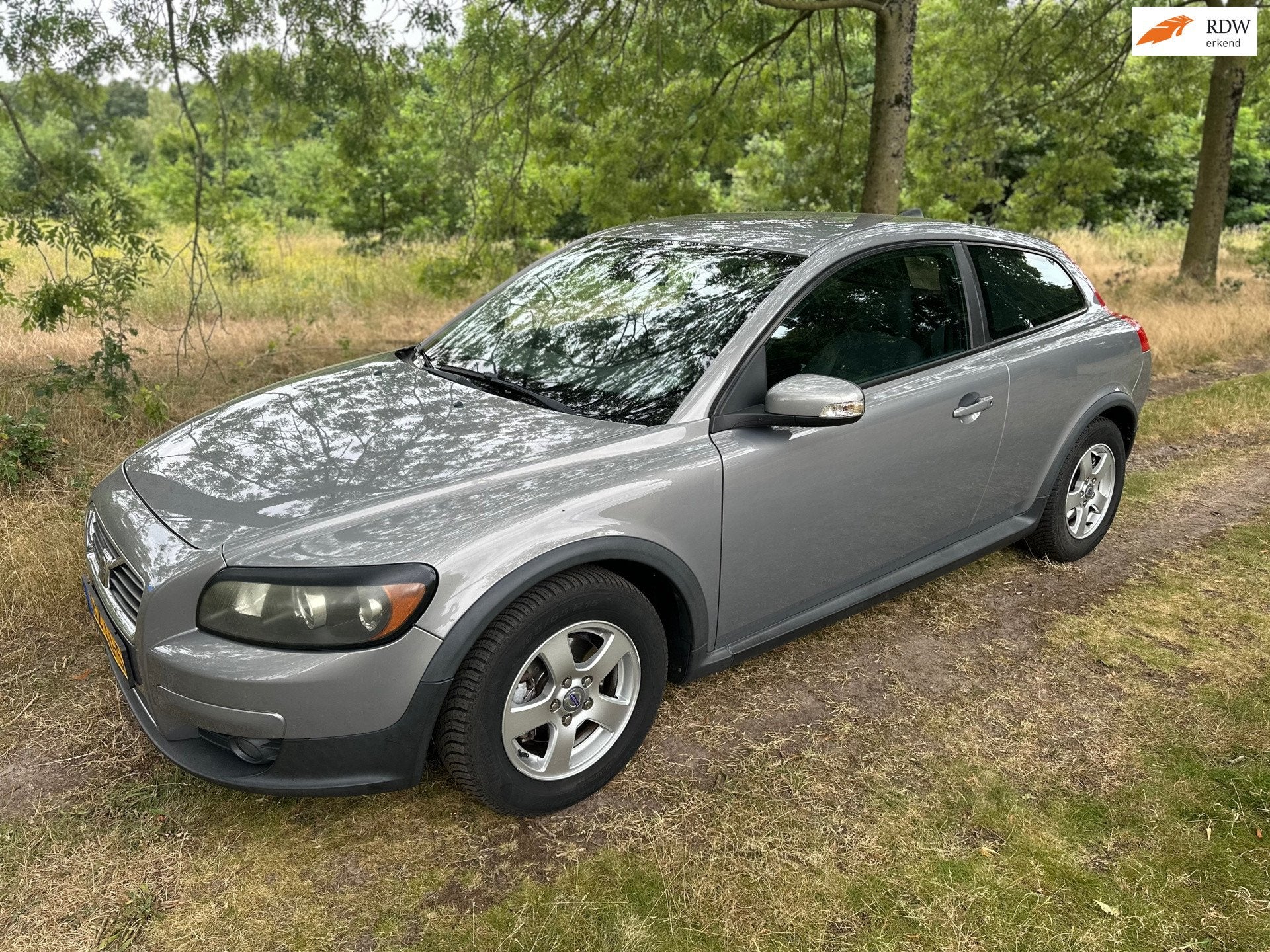 Volvo C30 1.6 APK 08-09-2027, Auto's, Volvo, Voorwielaandrijving, 1596 cc, 101 pk, Gebruikt