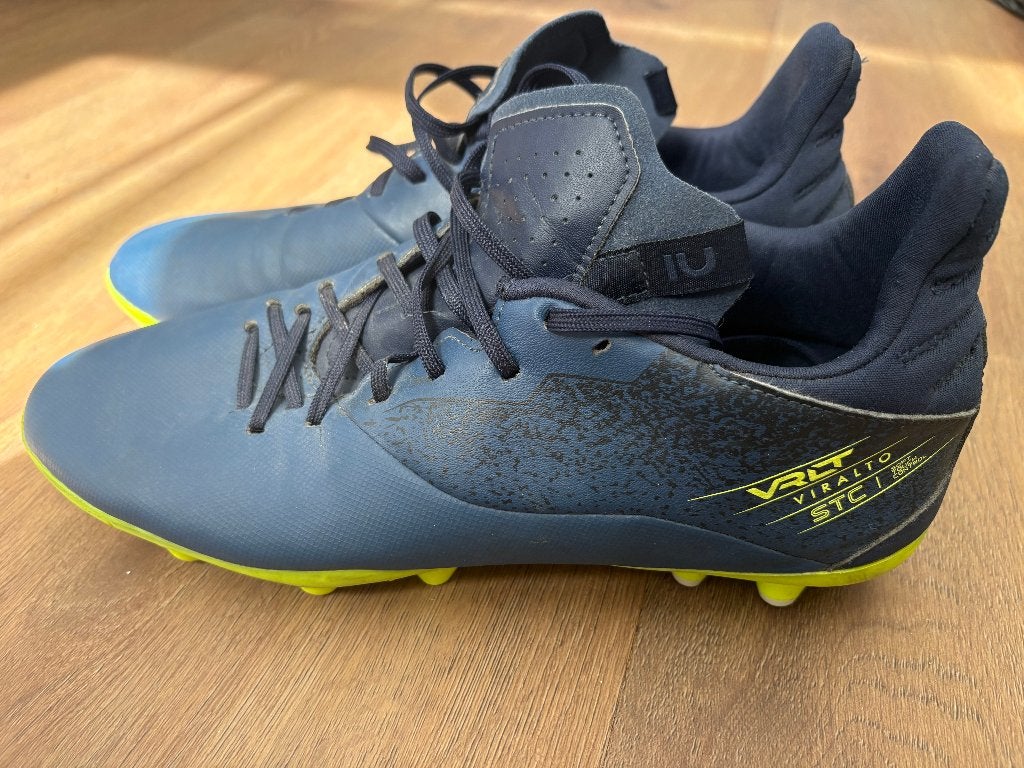 voetbalschoenen EU42, Blauw, Sportschoenen, Ophalen of Verzenden, Kipsta