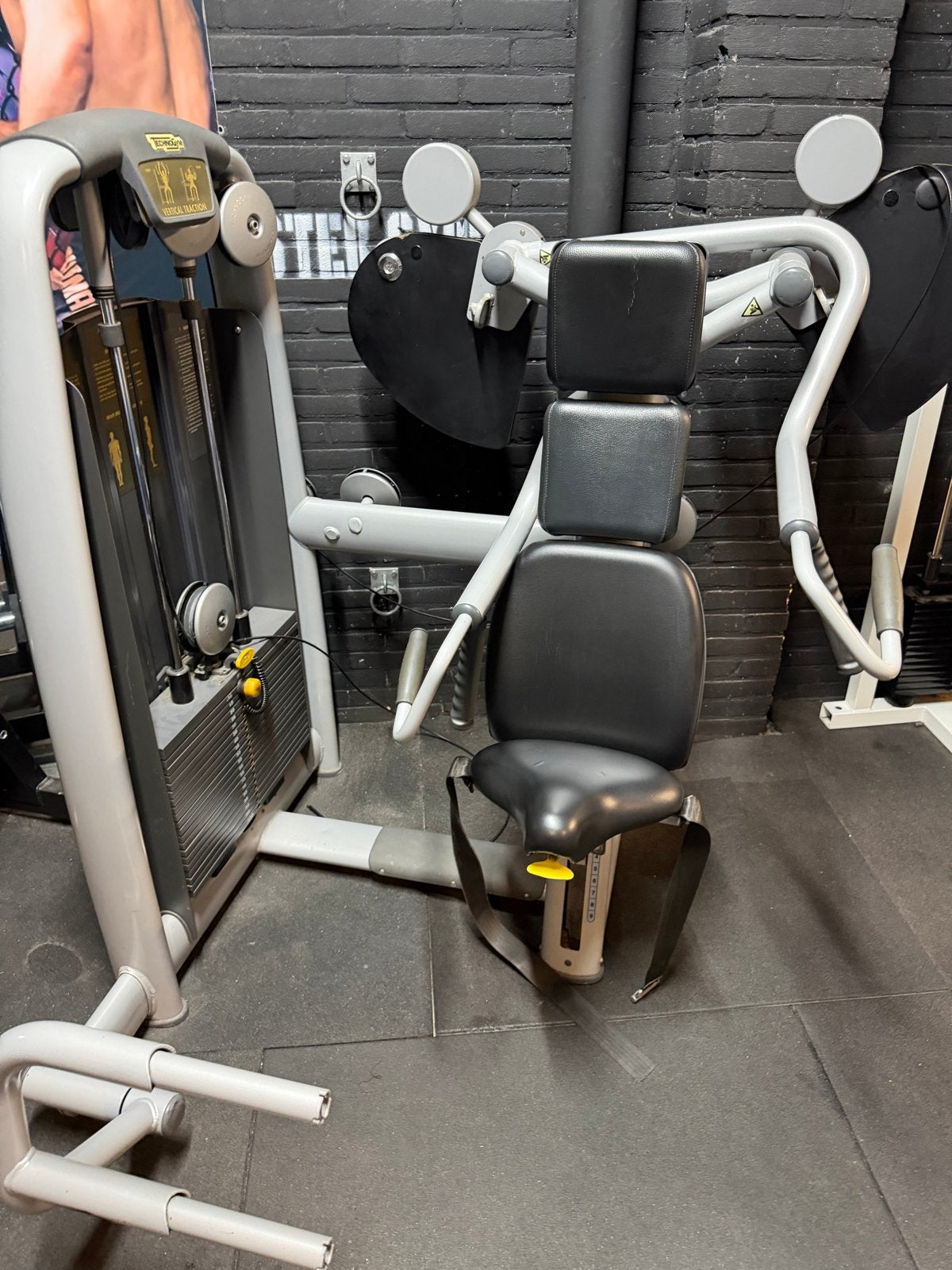 €150 Technogym Krachtstation - Kabel is geknapt, Gebruikt, Krachtstation, Borst, Ophalen of Verzenden
