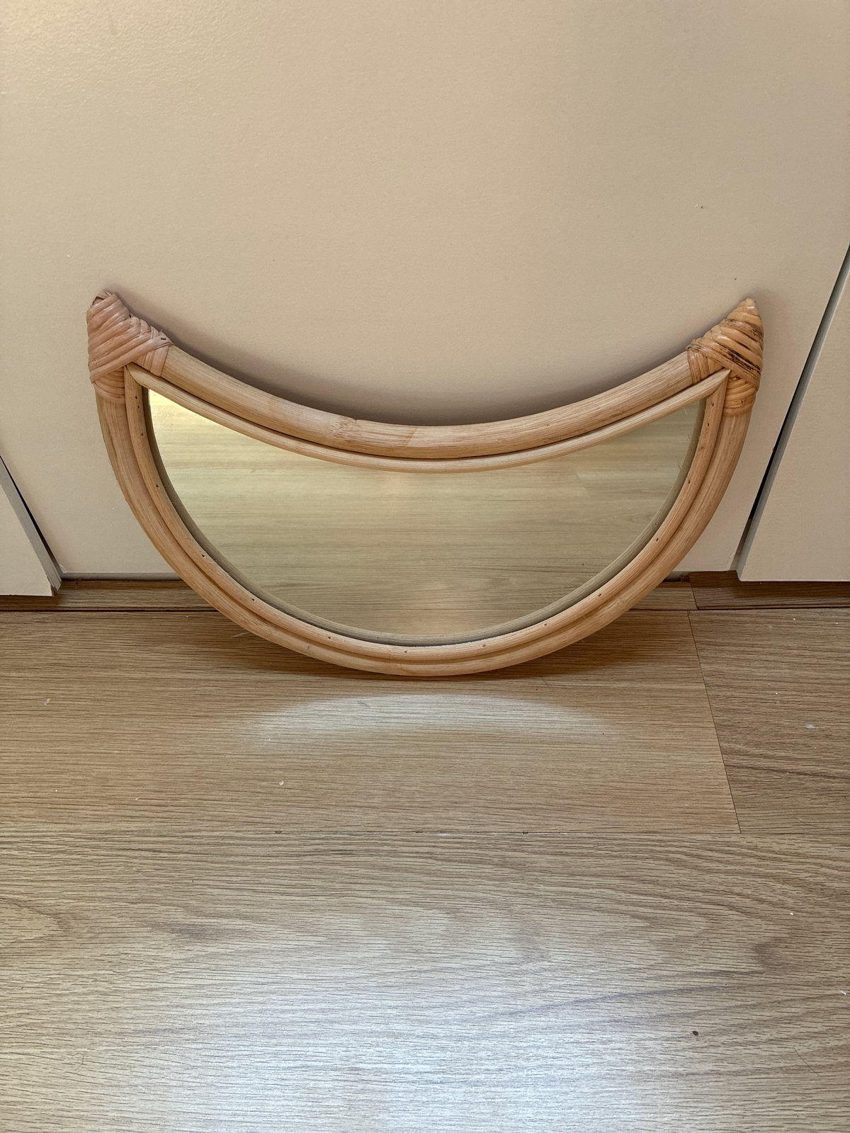 Maan spiegel 35x15 cm - Rotan lijst, Huis en Inrichting, Woonaccessoires | Spiegels, Ophalen, Minder dan 50 cm, Gebruikt, Minder dan 100 cm