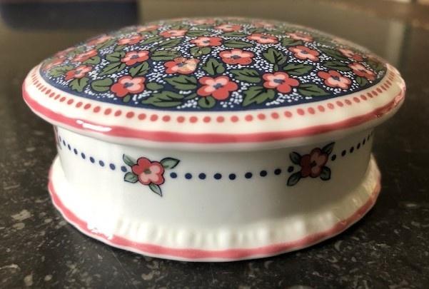 2 sierdoosjes bone china porselein /Royal Albert, Ophalen of Verzenden