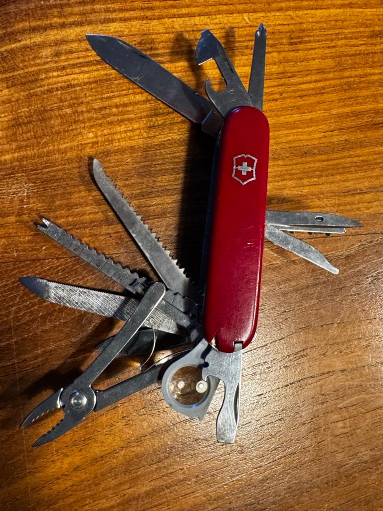 Victorinox Zwitsers zakmes met veel functies, Ophalen of Verzenden, Gebruikt