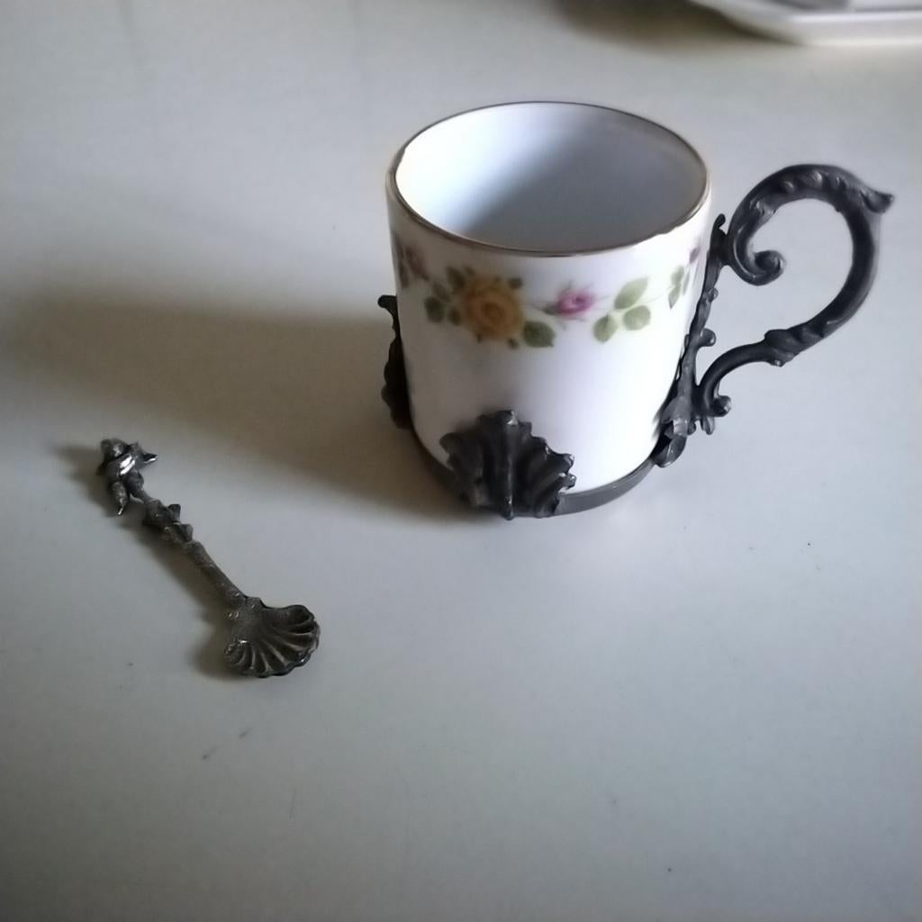 Klein bekertje met tinnen houder en lepeltje engeltje, Ophalen of Verzenden