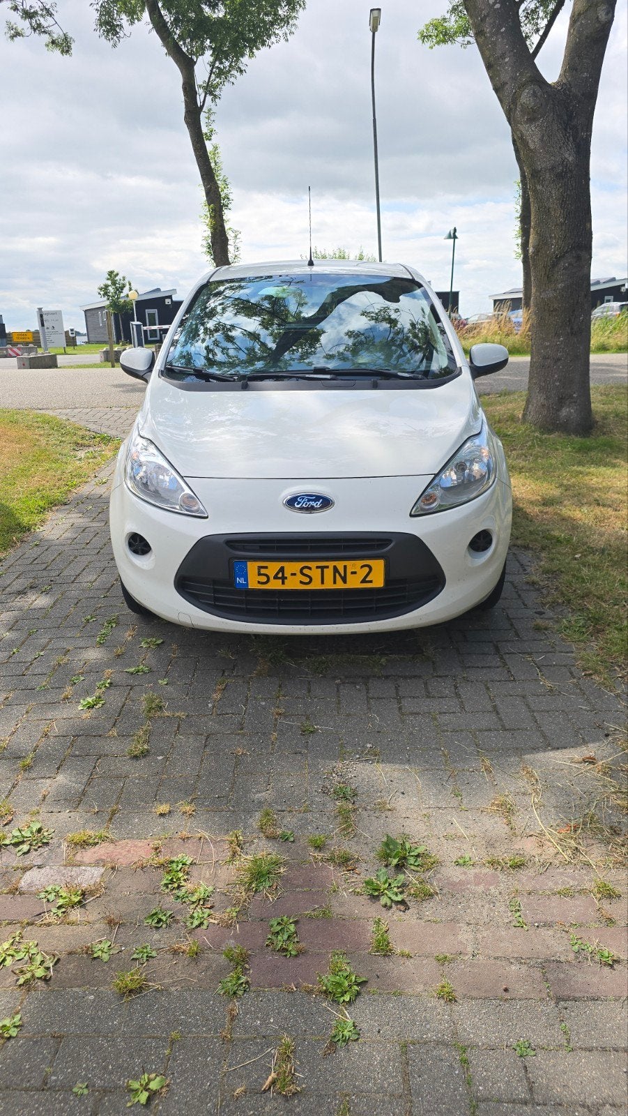 Ford Ka 1.2 69pk 2011 Wit, Auto's, Voorwielaandrijving, 1242 cc, 4 cilinders, 4 stoelen