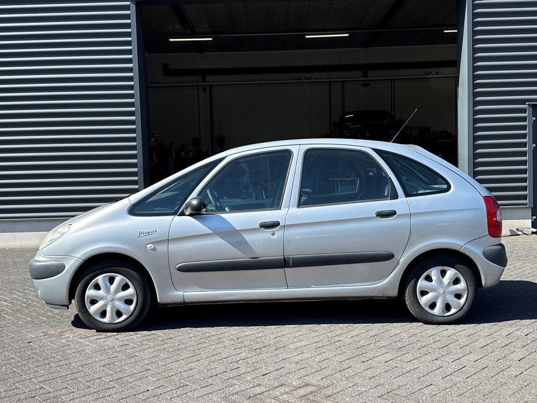 Citroen Xsara Picasso 1.8i-16V Différence, trekhaak, airco, 4 cilinders, 1749 cc, 116 pk, Origineel Nederlands