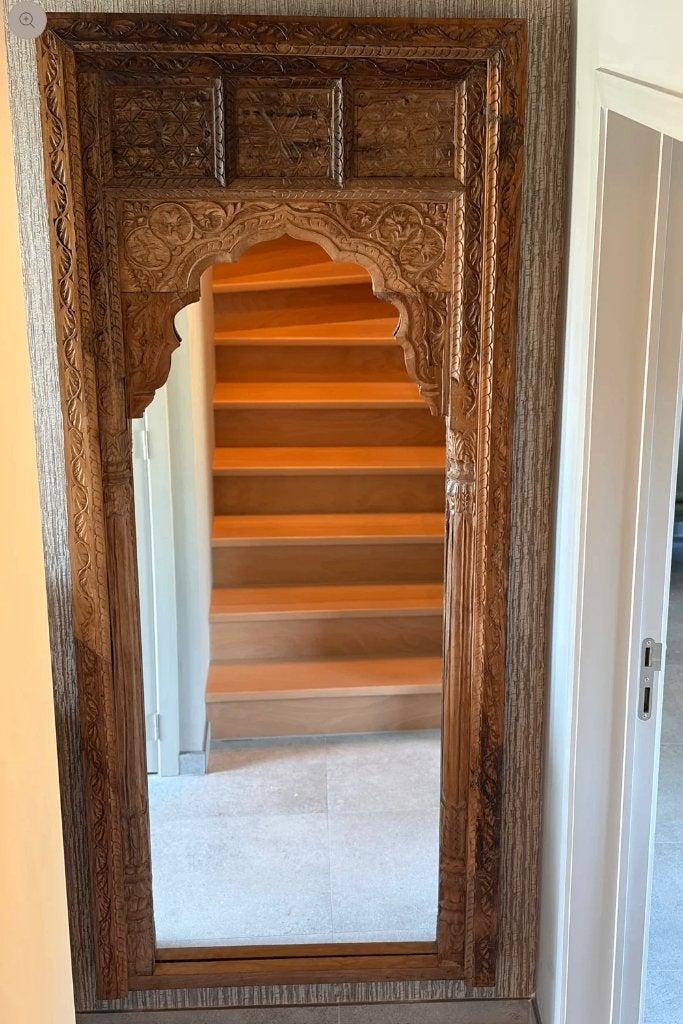 Spiegel uit India met houtsnijwerk van teak hout, Huis en Inrichting, Woonaccessoires | Spiegels, Ophalen of Verzenden, Rechthoekig