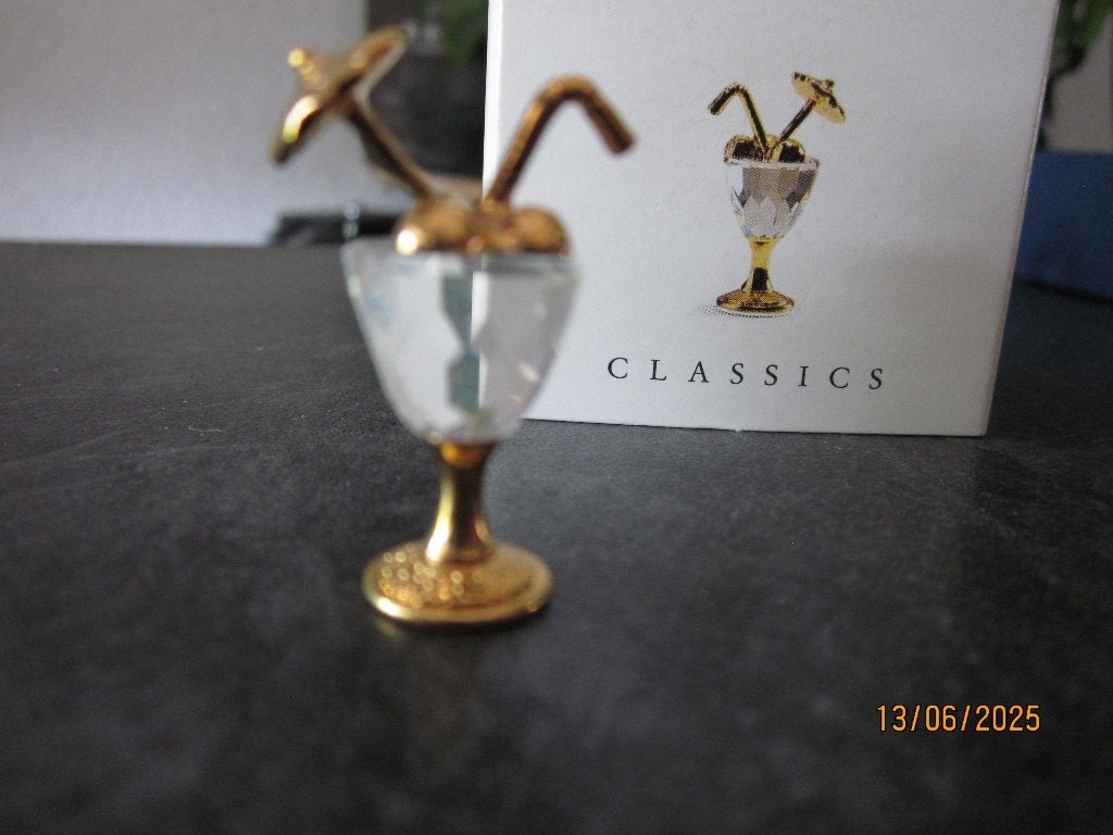 Swarovski Memorie Ijscoupe incl doos & certificaat, Ophalen of Verzenden, Nieuw, Figuurtje
