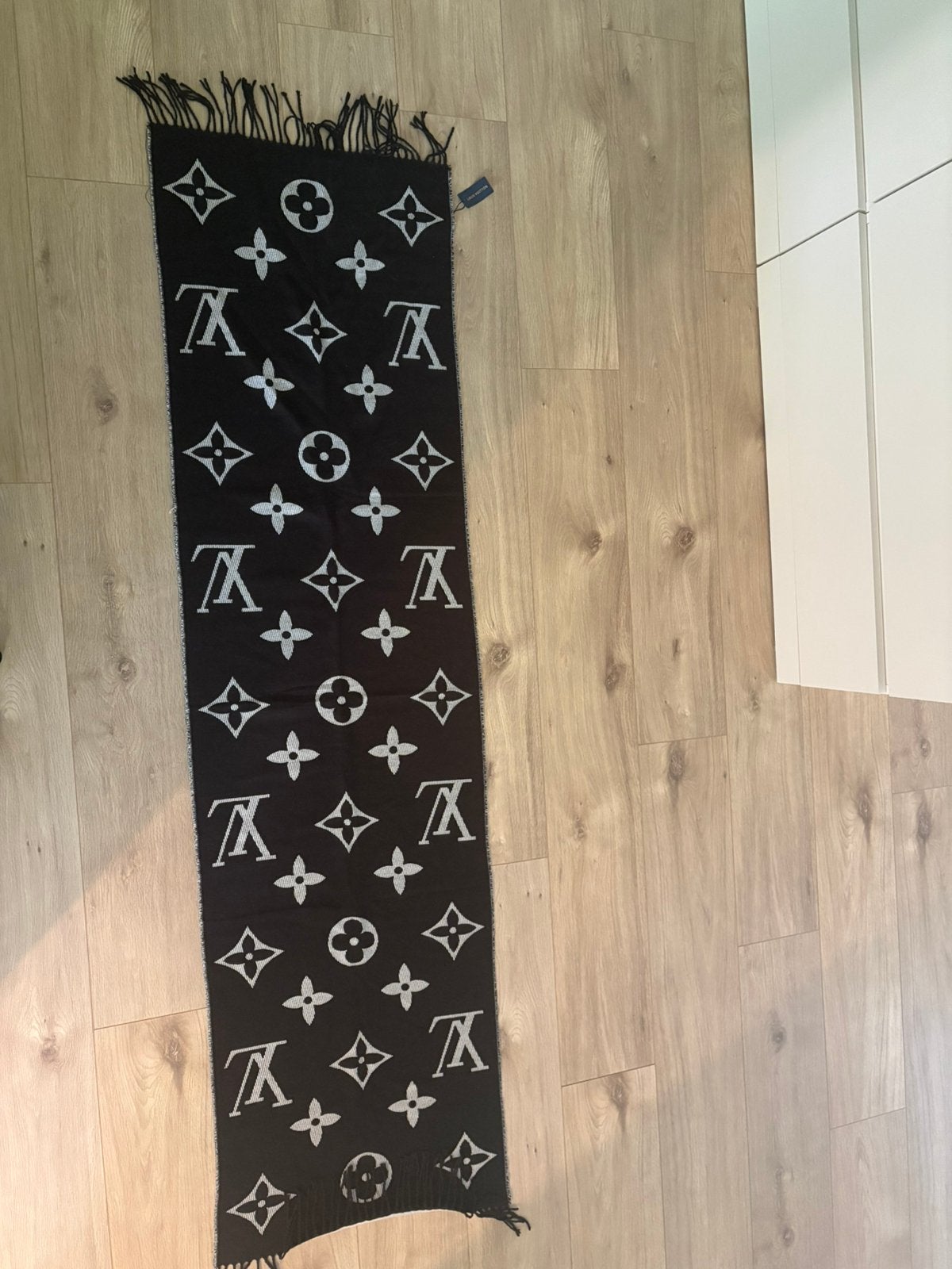 Luxe sjaals, Kleding | Dames, Mutsen, Sjaals en Handschoenen, Ophalen of Verzenden, Nieuw, Maat 46/48 (XL) of groter, Sjaal