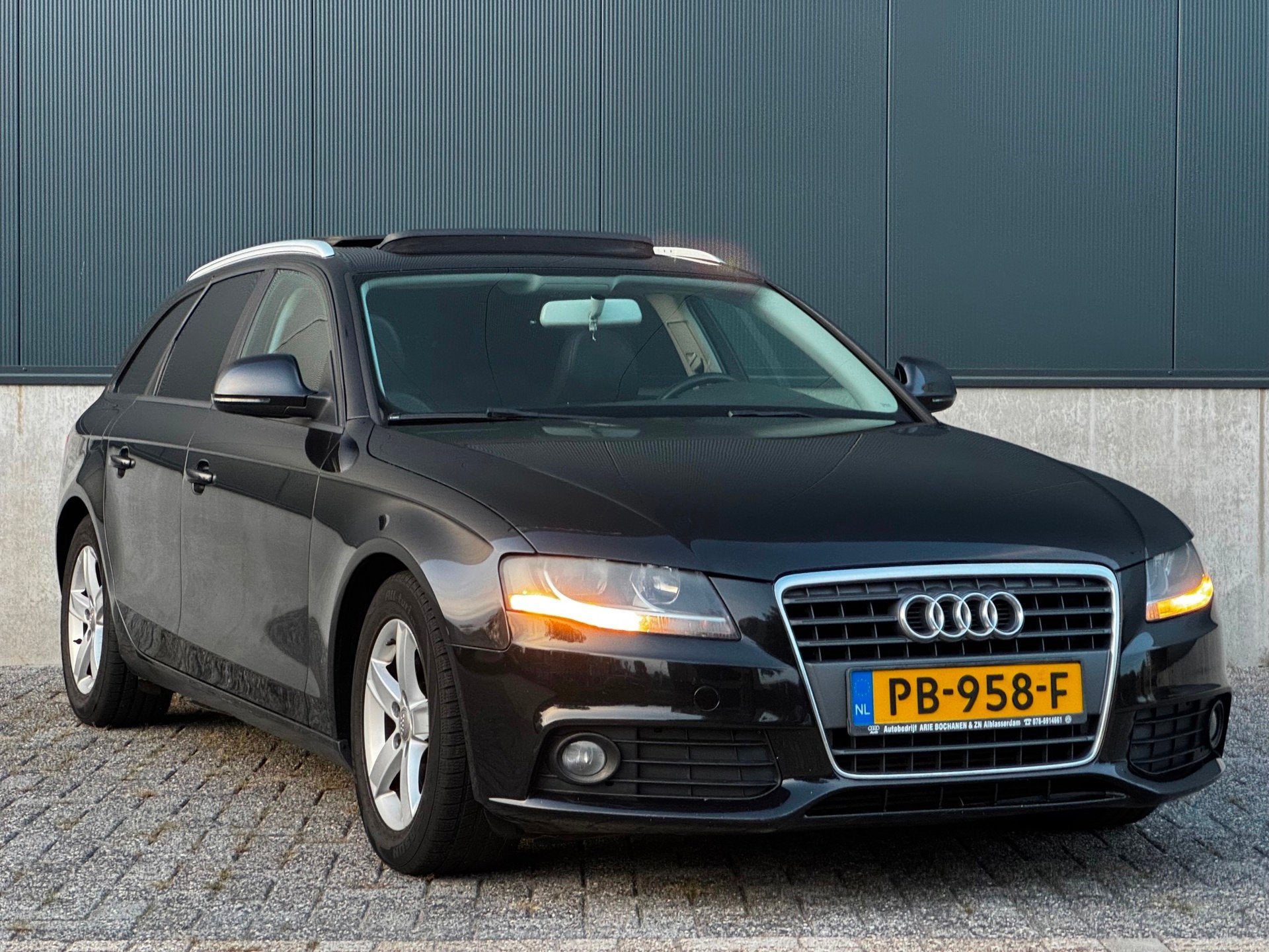 Audi A4 Avant 1.8 TFSI|AUT|PANO|HALFLEDER|STOELVERW|CRUISE|2, Auto's, Gebruikt, 4 cilinders, A4, Zwart