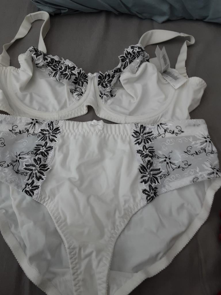 Beha en broek wit zwart, Bonprix, Ophalen, Wit, BH