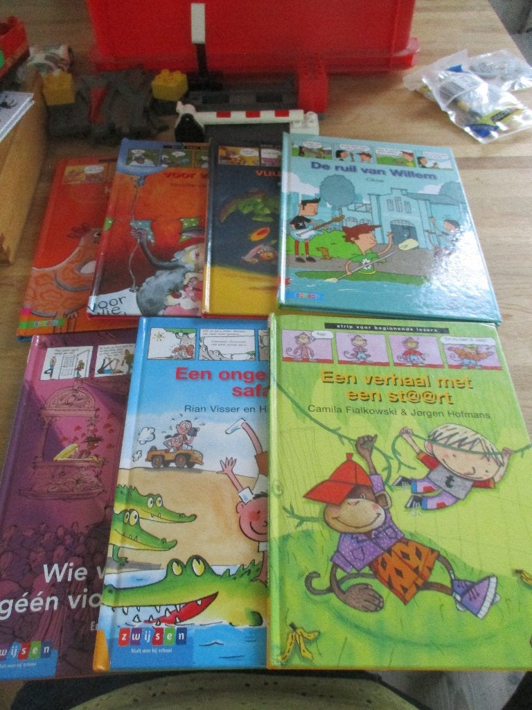 8 ZWIJSEN STRIPBOEKEN BEGINNENDE LEZERS, Ophalen of Verzenden, Gelezen, Fictie algemeen