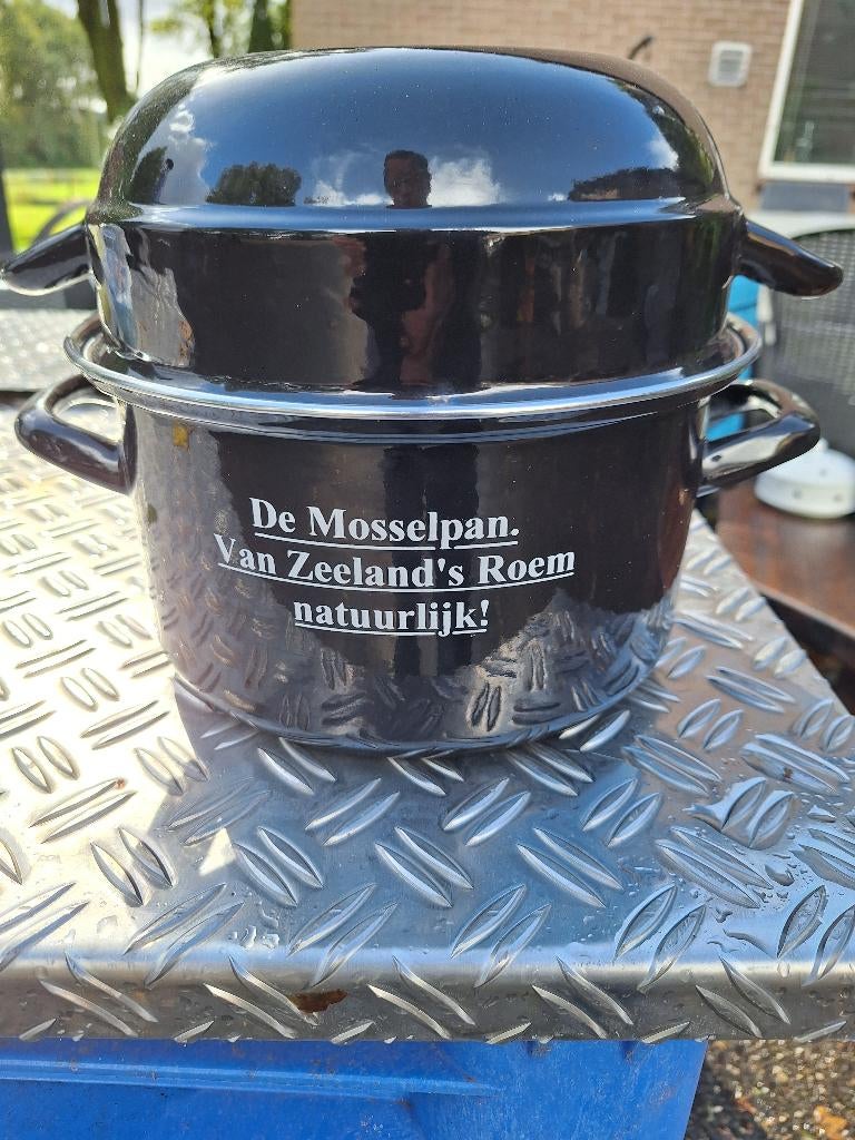 mosselpan, Overige materialen, Overige typen, Ophalen of Verzenden, Zo goed als nieuw