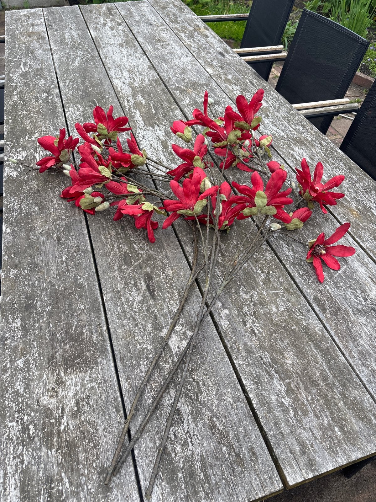Prachtige rode kunstbloemen - Magnolia takken, Huis en Inrichting, Woonaccessoires | Kunstplanten en Kunstbloemen, Ophalen, Binnen