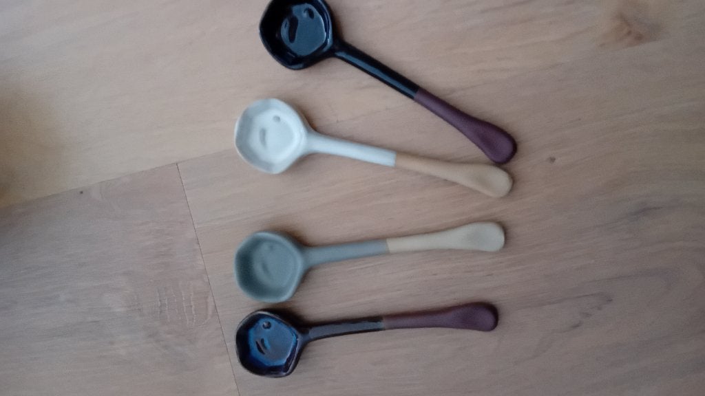 Lepels Koffie / dessert / aardewerk lepels nieuw 4 stuks, Ophalen of Verzenden, Nieuw, Kunststof