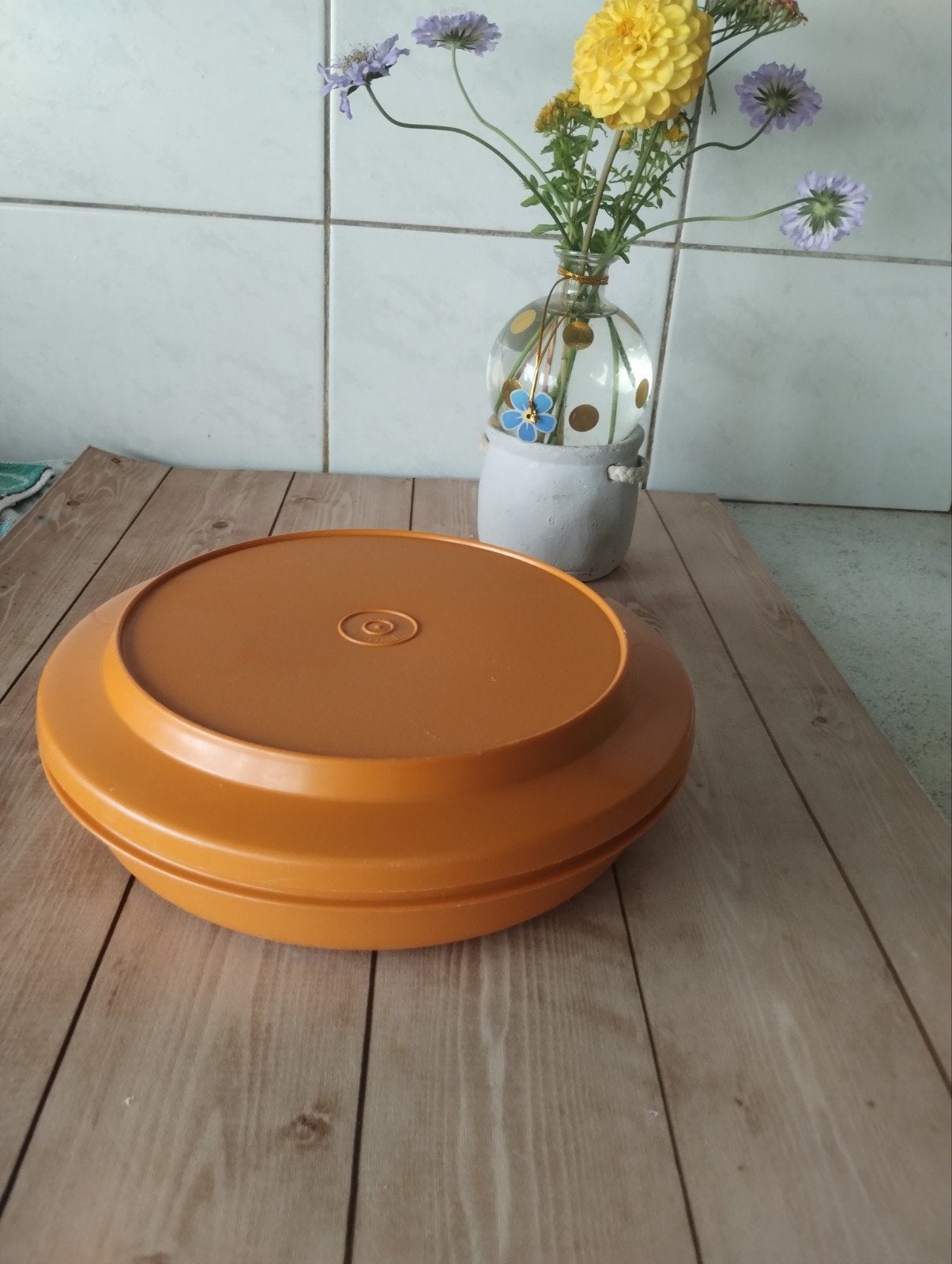 Tupperware bord en schaal oranje., Ophalen of Verzenden, Gebruikt, Oranje, Schaal