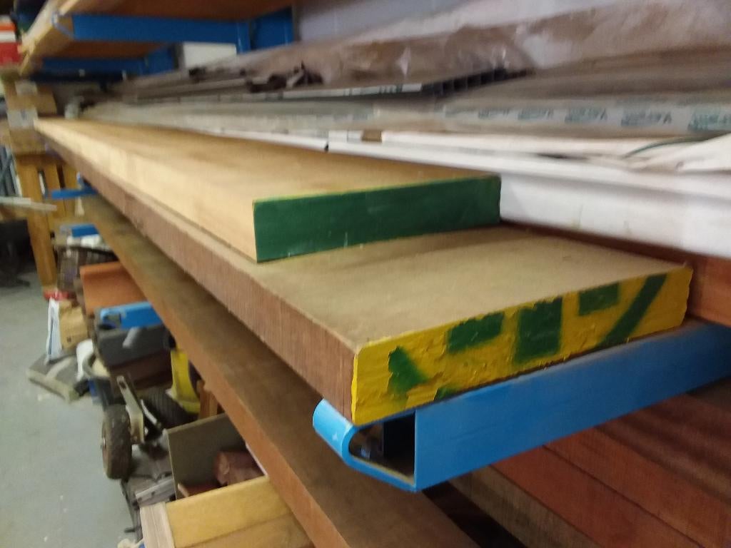 Diverse meranti hout en klein beetje merbau, Ophalen, Nieuw