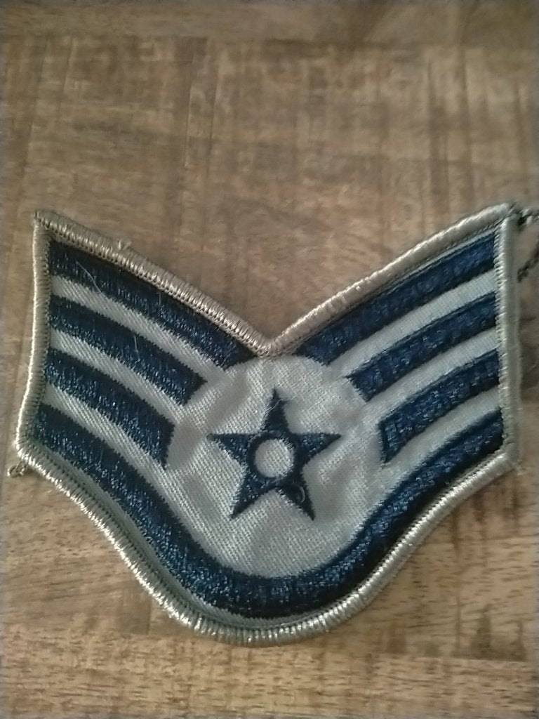 US Air Force Technical Sergeant E-6 , ABU camouflage, Verzenden, Luchtmacht, Amerika, Embleem of Badge