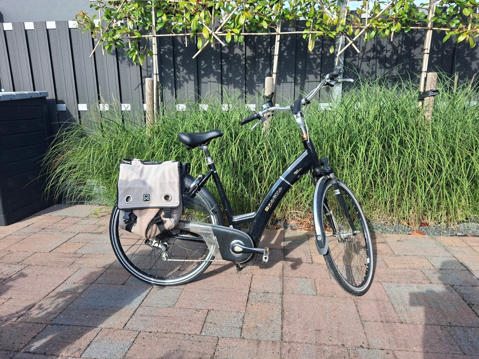*defect* Sparta elektrische fiets met fietstassen., Fietsen en Brommers, Elektrische fietsen, 51 tot 55 cm, Ophalen, Gebruikt