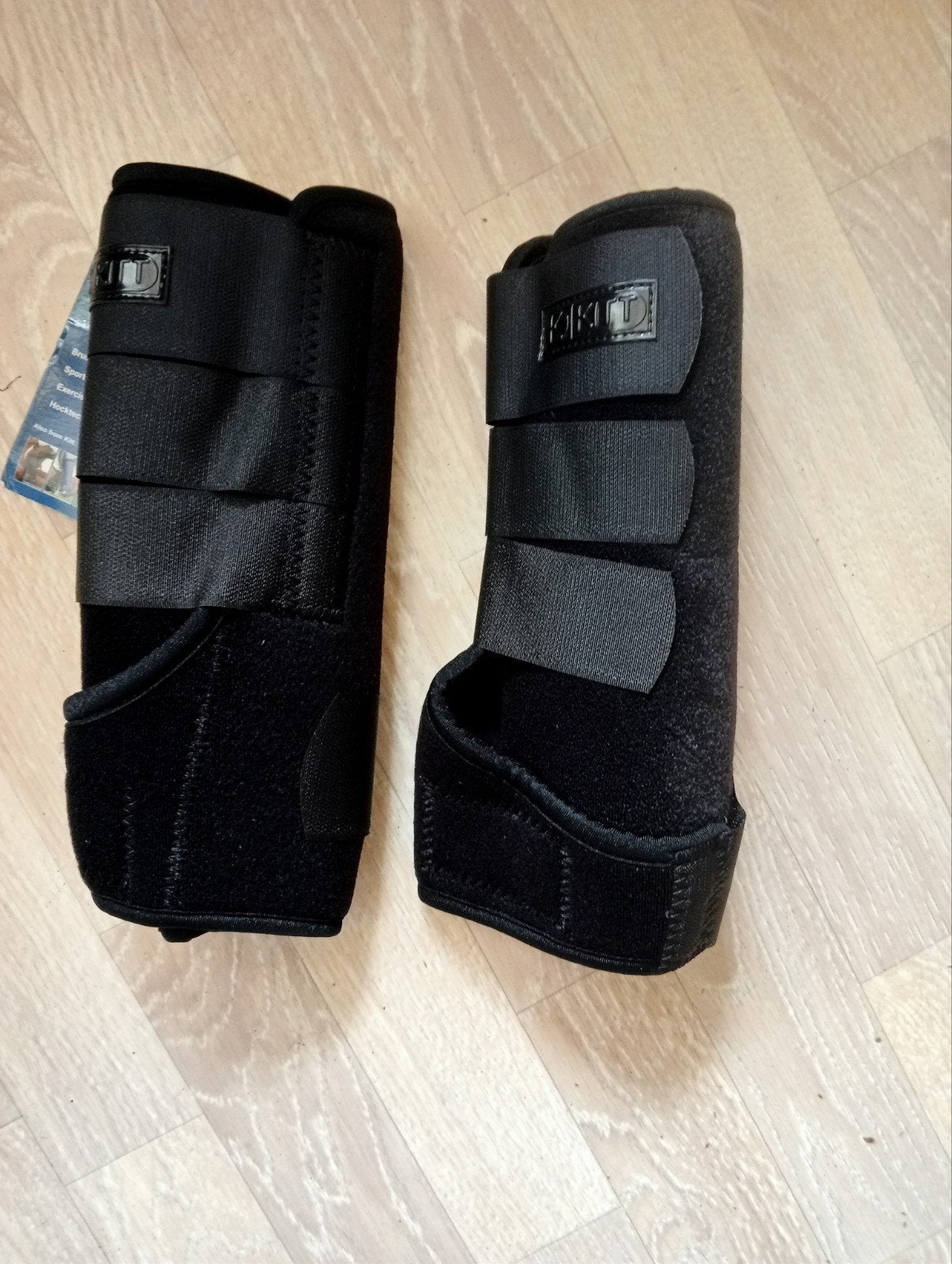 Nieuwe zwarte neopreen beenbeschermers mt L, Ophalen of Verzenden, Nieuw