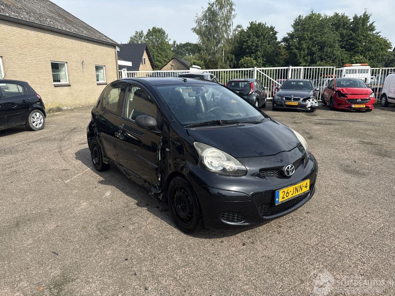 Toyota Aygo 1.0-12V Access (bj 2009), Auto diversen, Schadeauto's, Toyota, Handgeschakeld, Benzine, Hatchback, Zwart