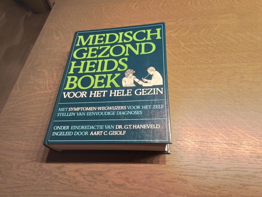 MEDISCH GEZONDHEIDSBOEK VOOR HET HELE GEZIN, Ophalen of Verzenden, Zo goed als nieuw, Medisch