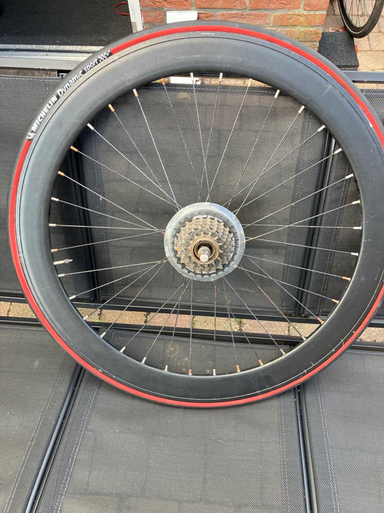 Wiel met Michelin Dynamic Sport band (700x23C), Gebruikt, Overige materialen, Racefiets, Ophalen